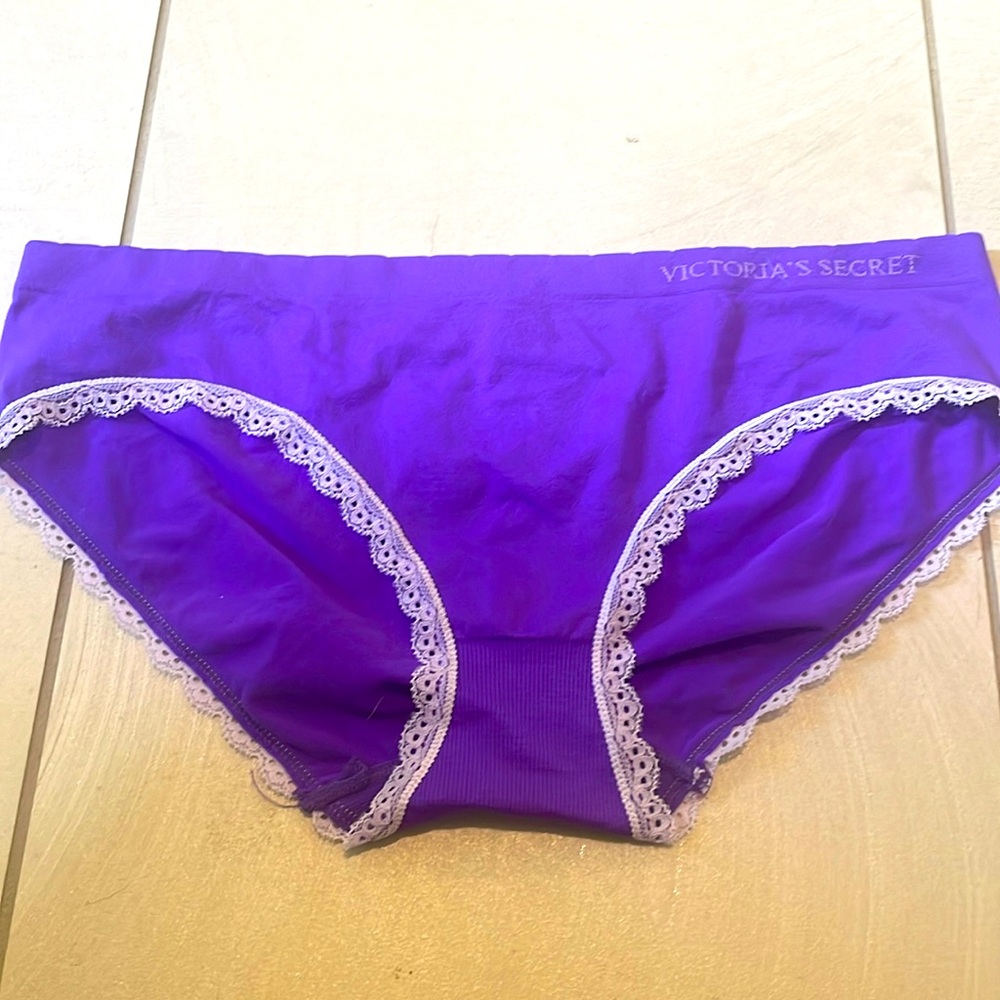 NWT Victoria’s Secret hiphugger L